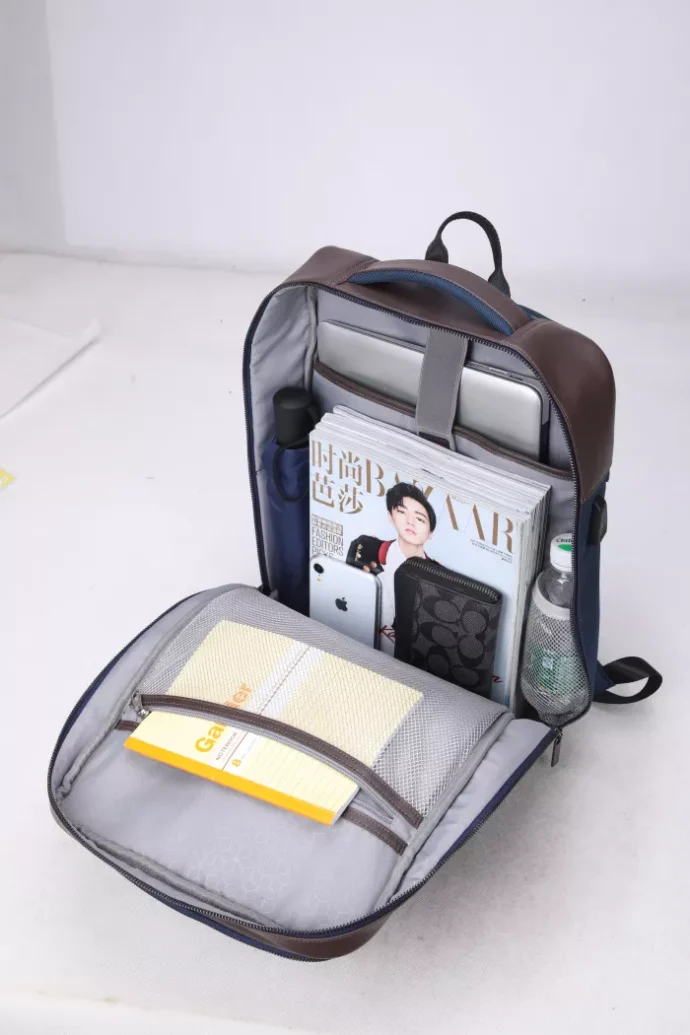 ⁦Business Backpack – Dark Grey⁩ - الصورة ⁦3⁩