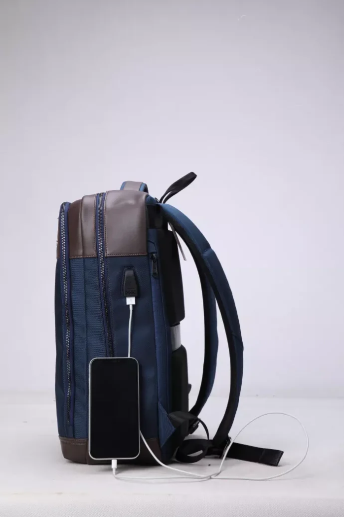 ⁦Business Backpack – Dark Grey⁩ - الصورة ⁦4⁩